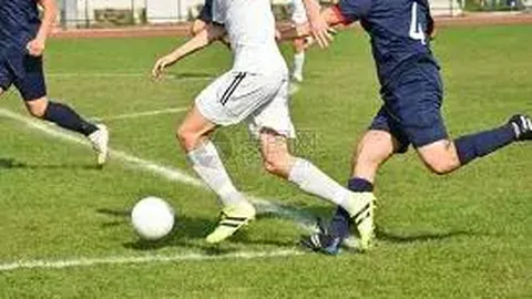 苏绣之韵撞见电竞风潮：《坦克世界》世界冠军赛绘就文化交融新画卷