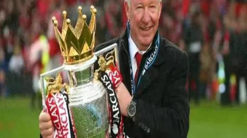 “曼联发布欧冠附加赛迎战巴塞罗那的21人参赛名单，拉什福德、B费、卡塞米罗等球员有望占据首发位置！”